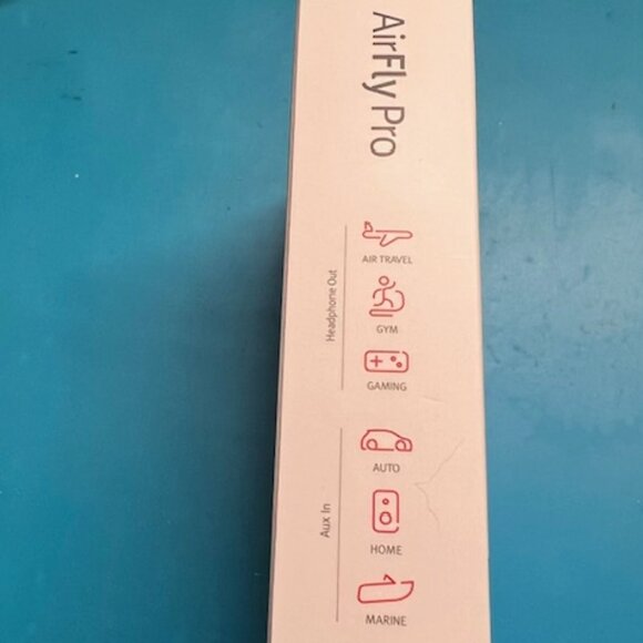 New Twelve South AirFly Pro Bluetooth 5.0 Transmitter/Receiver for TV/Airplane - Picture 5 of 7